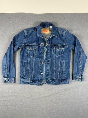 Levi's Medium Blue Denim Trucker Jean Jacket